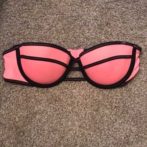 Victoria’s Secret strapless bikini top
